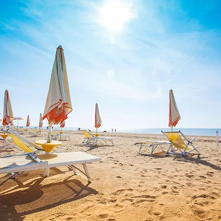 Bright Flat With Spacious Terrace Near The Sea Apartment Bibione